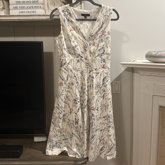 💐 Sangria Lace Floral Dress - Picture 6 of 11